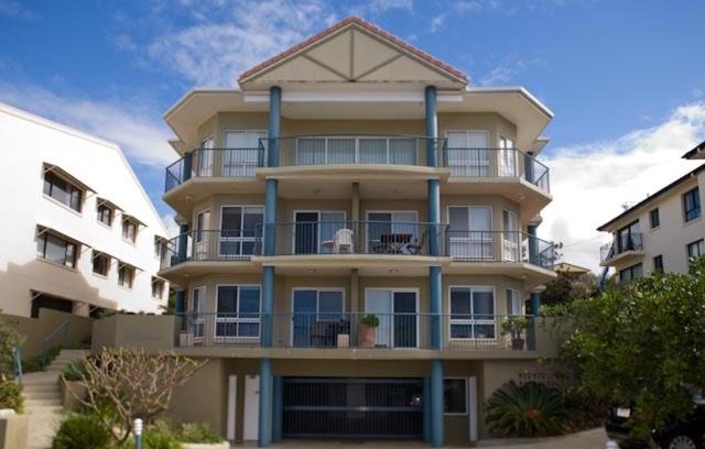 Sunrise Beach Apartment | Pacific Waves Apartments