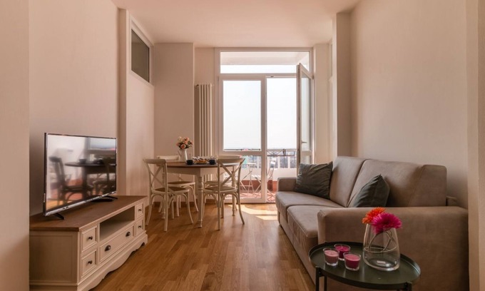 Historic Centre Apartment | PADOVA TOWER 13TH FLOOR CITY VIEW SCIROCCO TERRACE