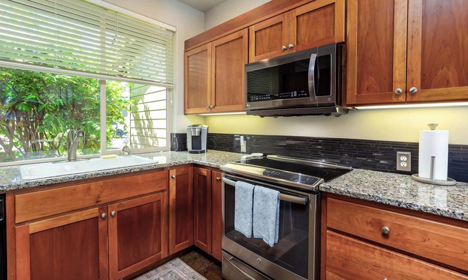 Redmond House | Painted Peaks Getaway –3 bed/2.5 bath- Pet Friendly