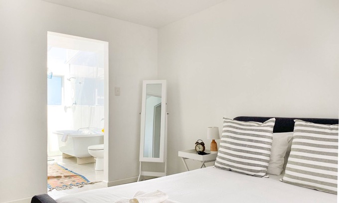 Cape Peninsula Condo | Palace Hill Apartment