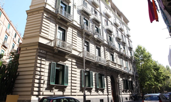 Historical Downtown Salerno Apartment | Palazzo Scaramella B&B "THE SMALL HAPPINESS or" LE PETIT BONHEUR "