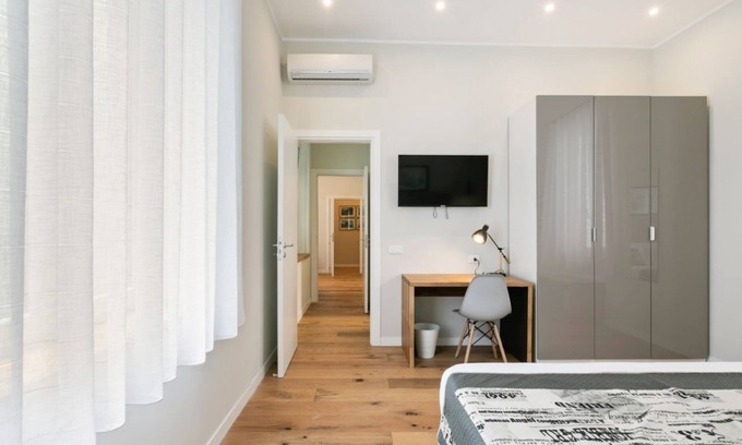 Ruggero Settimo Apartment | Palermo Luxury Apartment