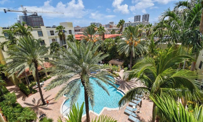 Downtown West Palm Beach Apartment | Palm Penthouse - Bright Designer Penthouse in the Heart of CityPlace