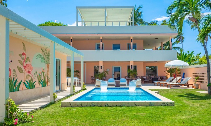 Las Carreras Villa | Palm Villa - Direct Beach Access with Panoramic Views