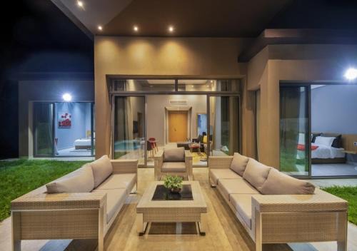 Palmeraie Villa | Palms Edge Villas avec Piscine & Jardin Privés