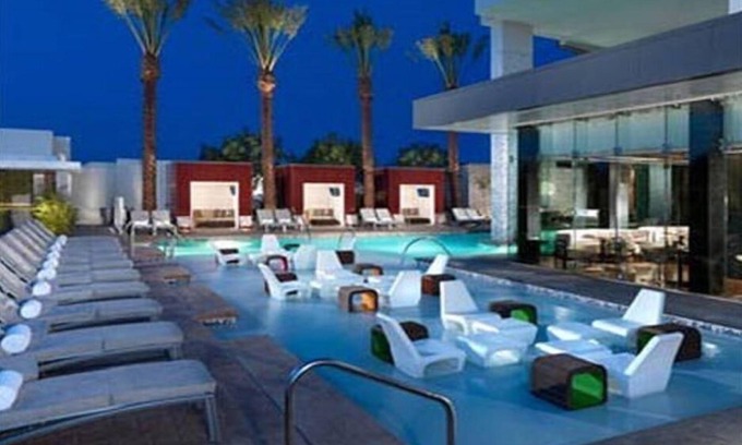 Las Vegas Hotel | Palms Place Beautiful High Rise Suite, Strip Views Las Vegas 23-306