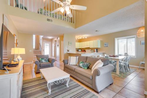 Holiday Beach Apartment | Panama City Beach House Walk to Beach and Boat Ramp