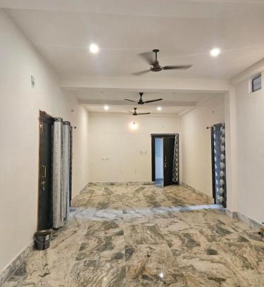 Deoghar House | Pandit Devki Nandan Dharamsala & Guest House