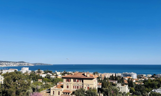 Fabron Apartment | Panoramic sea view, 61m2, Parking - Wifi