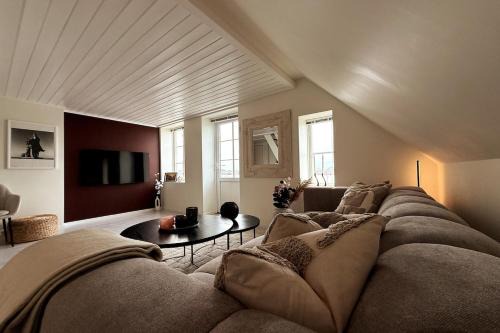 Stavanger Apartment | Panoramic Sea-view with balcony city centre