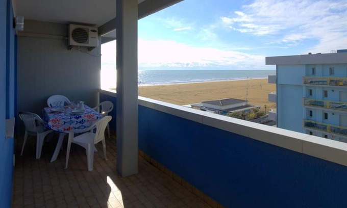 Bibione Lido dei Pini Apartment | Panoramic seaview apartment in a central area