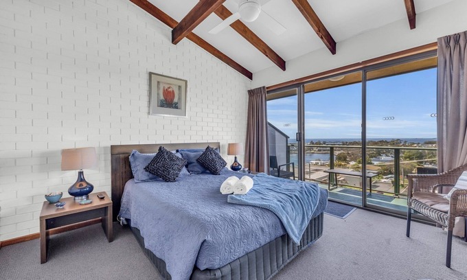 Merimbula Apartment | Panoramic Townhouses: Superior
