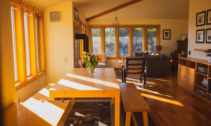 Lummi Island House | Panoramic Views of Islands/Sea!