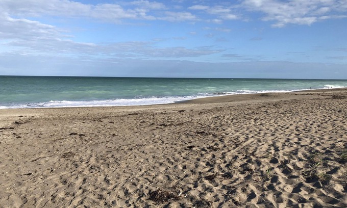 Fort Pierce Condo | PARADISE AWAITS! LOVELY GROUND FLOOR UNIT! RESORT AMENITIES! 5-STARS!