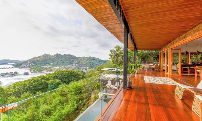 Labuan Bajo Villa | Paradise Garage Komodo Villa