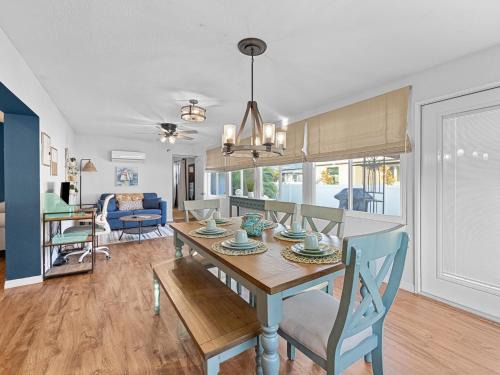 South Venice House | Paradise in Venice - 10 Min from beaches!