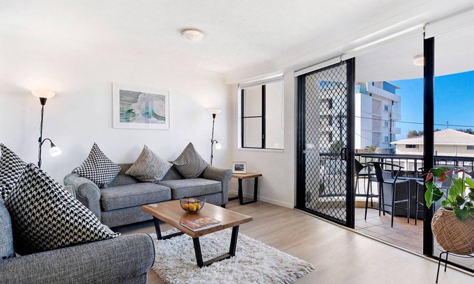 Miami Apartment | Paradise Ocean 2 Bedroom Apartment - CoastHM