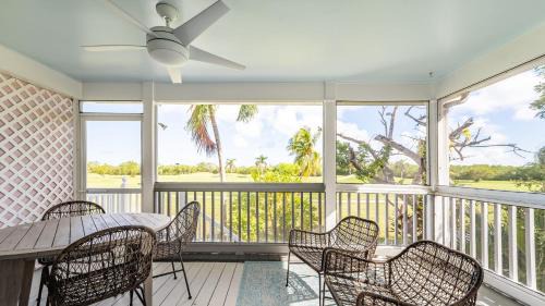 Key West House | Paradise Point by AvantStay Golf Course Living