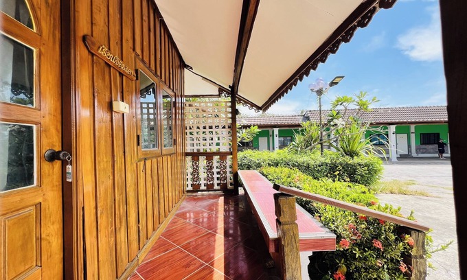 Buriram Province Hotel | Paradise Resort Buriram