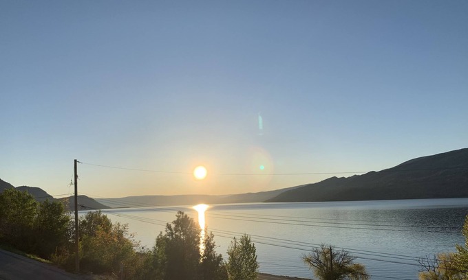 Central Okanagan House | Paradise view by the Lake