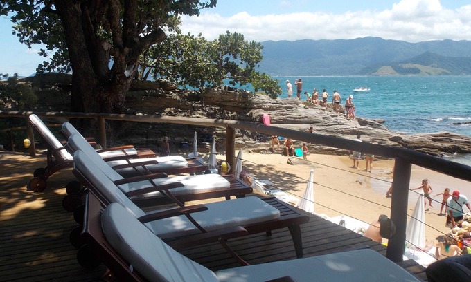 Veloso House | Paradisiac Bungalow on Curral Beach