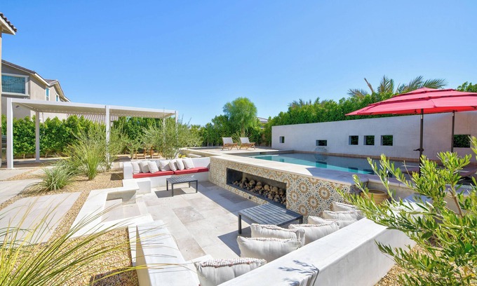 Coachella House | Park Cadiz - Professionally designed home close to festivals, tennis, and golf