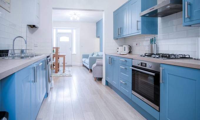 Tenby Apartment | Park Place - 2 Bedroom Apartment - Tenby