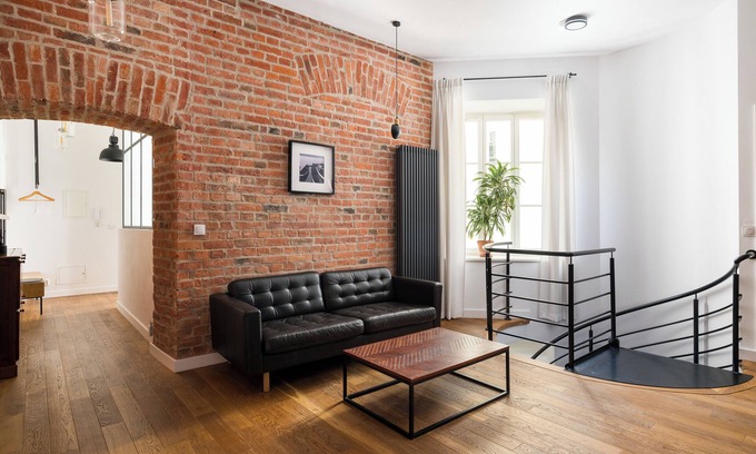 Praga Apartment | Park Praski Two-Level Apartment