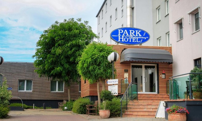 Neubrandenburg Hotel | Parkhotel Neubrandenburg