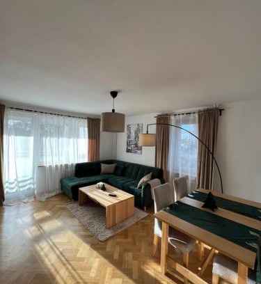 Srodmiescie Apartment | Parkside Charm by the Odra River near ZOO
