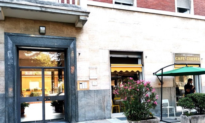 Parma City Centre Apartment | Parma Express: Apartment Front of Train Station & Parking