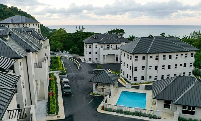 Reading Apartment | Partial Ocean View Luxury Apartment, Amenities, and Private Chef