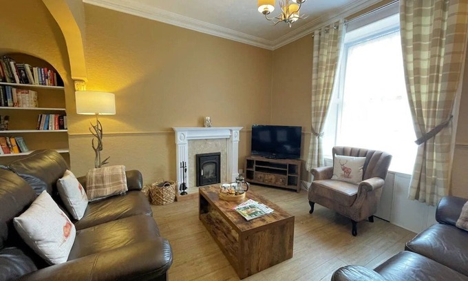 Kirkcudbright House | Pass the Keys | Beautiful House With Stunning Views, Kirkcudbright