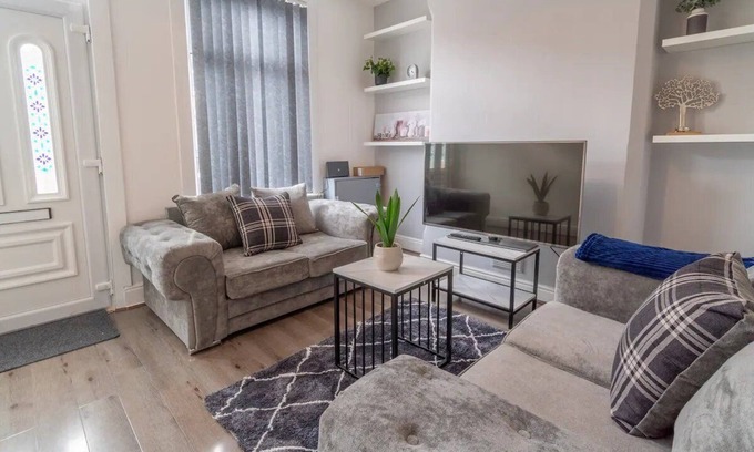 Sneinton House | Pass the Keys | Beautiful Home near City Centre