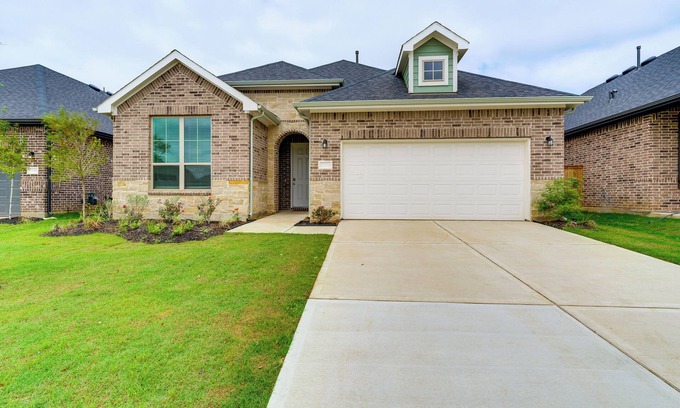 Tomball House | Patio & Pool Access: Family Home in Tomball