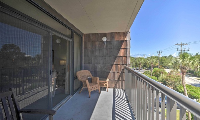 North Litchfield Beach Condo | Pawleys Island Condo Retreat w/Beach Access!