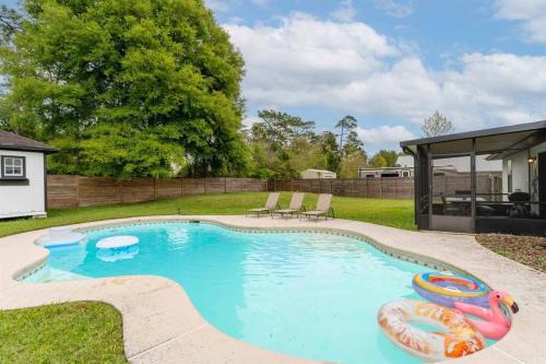 St. Augustine House | PAWSome Pet & Family Pool Retreat