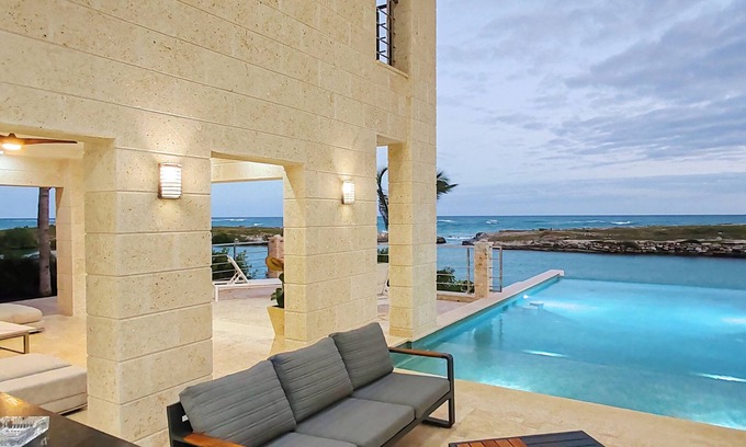 Bavaro Villa | PC 12BR Ultra Luxury Palm Beach Villa + Bonus