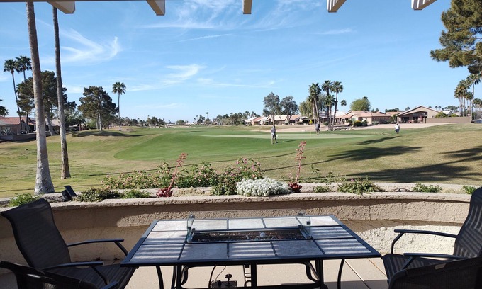 Palm Valley House | PC Furn Golf Course Home. 36 PB courts for Nat's Nov `24 incl cart, hk 'ing util