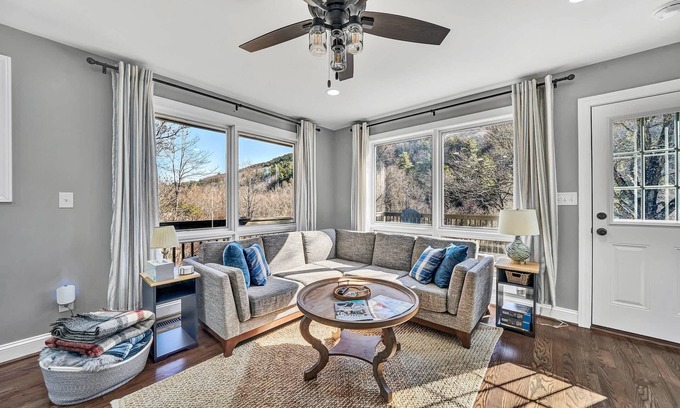 Fincastle House | Peaceful 3BR Escape With National Forest Access