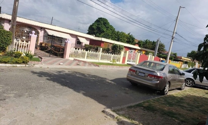 Portmore House | Peaceful and Centrally-located place, you'll find everything in close proximity.