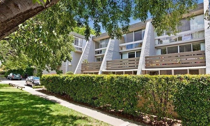 Kingston House | Peaceful Bedroom Close To Train Station