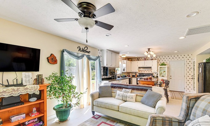 Rockfield Apartment | Peaceful Couple’s Getaway 4 Mi to Delphi!