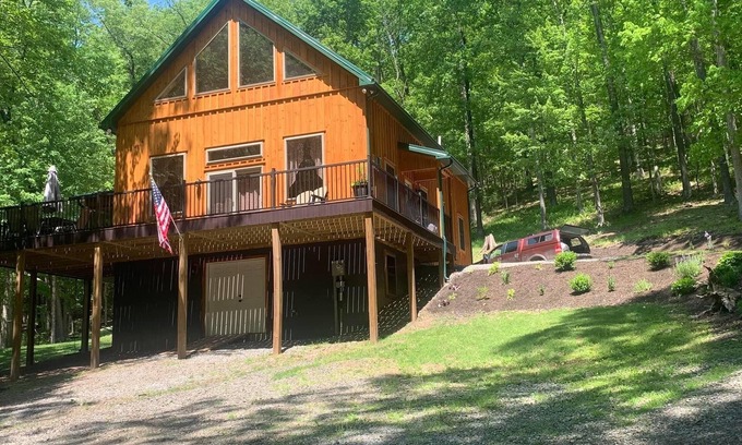 Cedar Run Cabin | Peaceful, family friendly retreat Cabin in Pine Creek Valley near Rail Trail