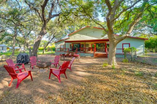 San Antonio House | Peaceful Helotes Cabin Fire Pit, 9 Mi to Old Town