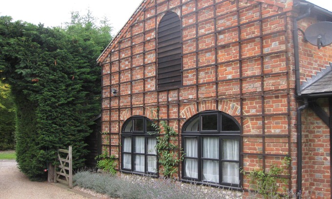 Tonbridge Cottage | Peaceful Kentish Country Cottage - just 35 minutes from London