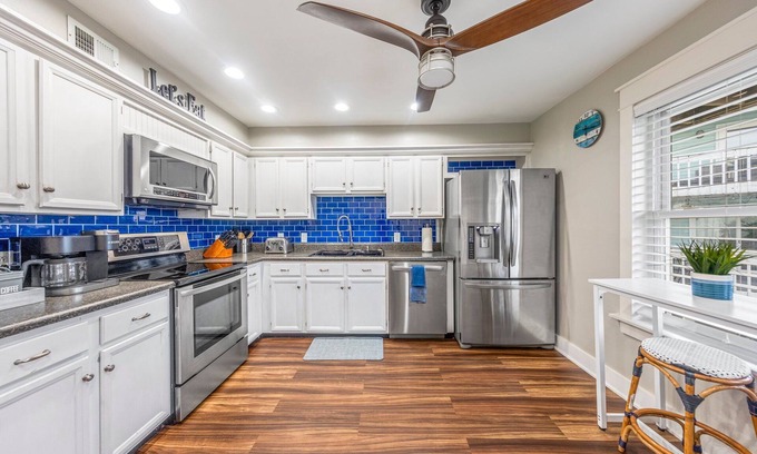 Navarre Beach House | Peaceful. Location. Beach. Walk everywhere.