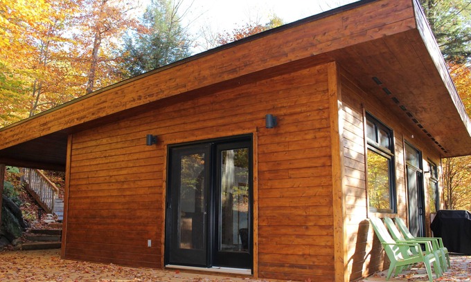 Gore Cottage | Peaceful modern cottage on lake nestled in the woods & pet friendly