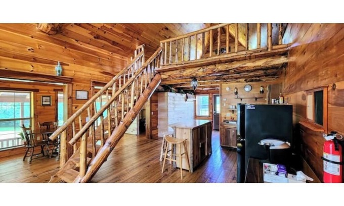 South Butler Cabin | Peaceful Rustic Cabin