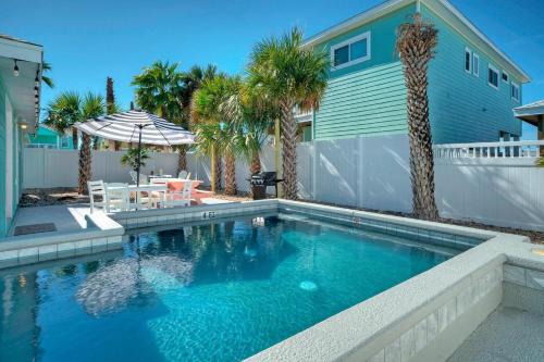 Safe Harbor House | Peachy Palm by AvantStay Huge Private Pool